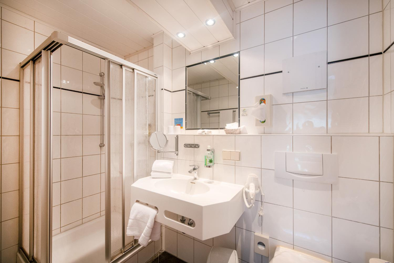 Bathroom 3