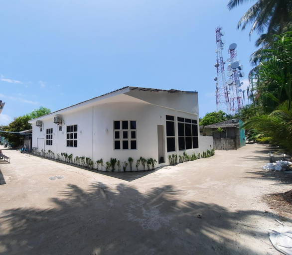 Others 5, Futtaru Sands, Kaafu Atoll