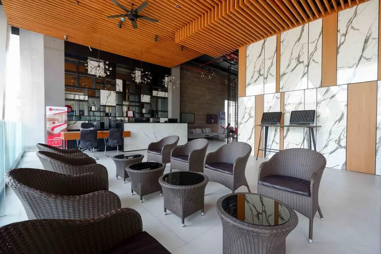 Public Area 3, RedDoorz Apartment near Exit Toll Colomadu, Sukoharjo