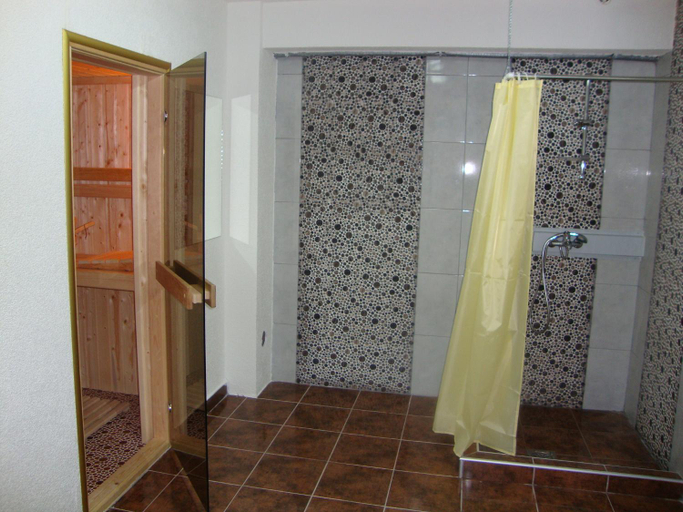 Bathroom 2, Villa Marta