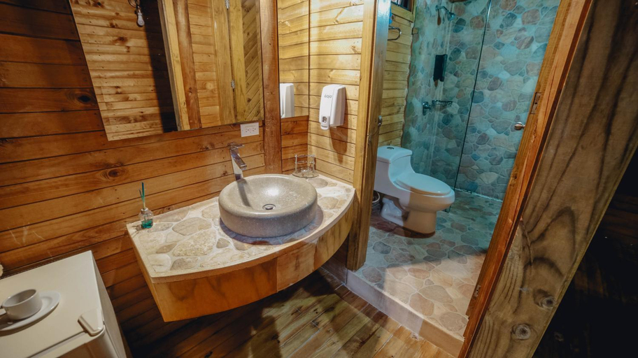 Bathroom, La Ardilla de Santa Fe by Bernalo Hotels, Sopetrán