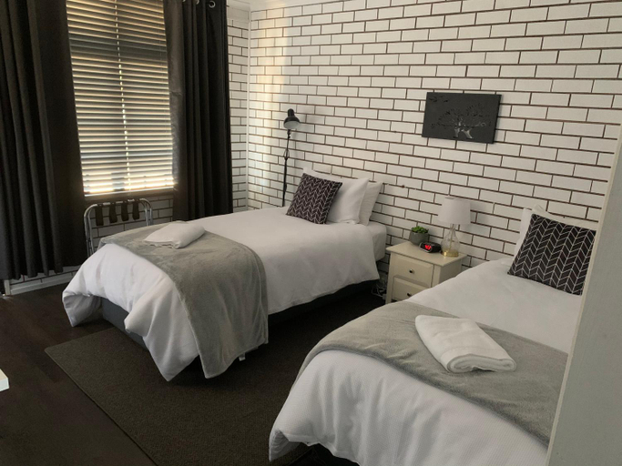Others 5, Kings Avenue Motel, N. Grampians - St Arnaud