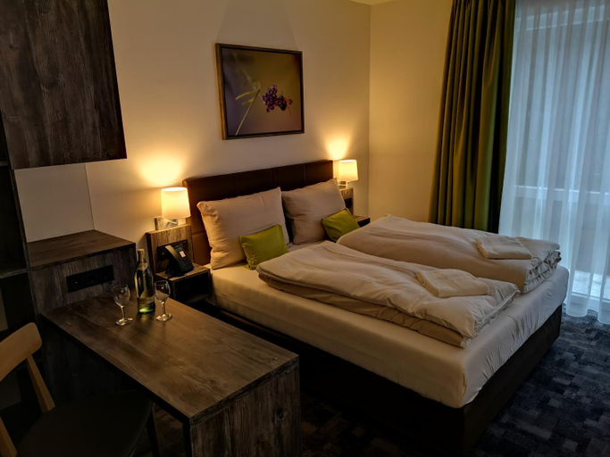 Bedroom 2, Hotel Grunwalde, Gütersloh
