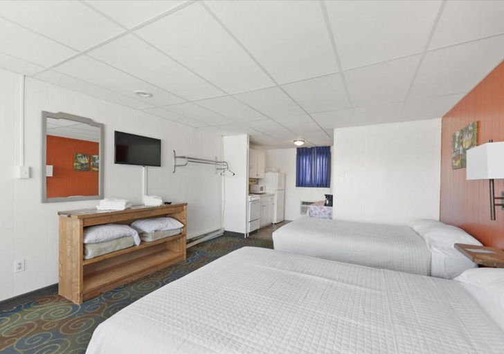 Bedroom 3, Blue Wave Inn - Ocean City, Worcester