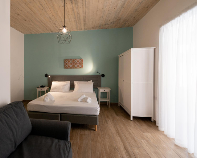 Bedroom 3, Chapter 5 Hotel