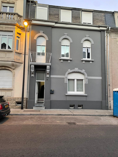 EXECUTIVE DOUBLE ROOM WITH EN-SUITE CITY CENTRE IN Guest House R1, Luxembourg