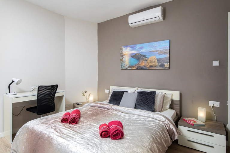 Bedroom, Luxury Msida Circle Suites