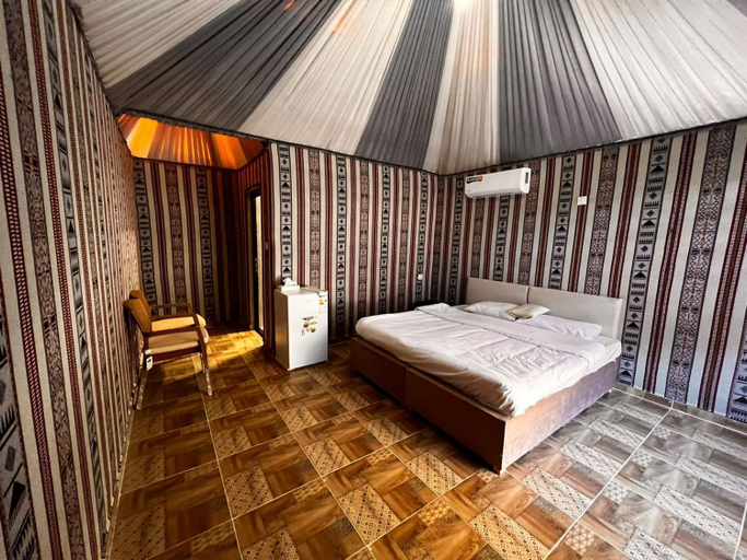 Bedroom 4, Wadi Rum Desert Tours and Glamping with Hussein, Quaira