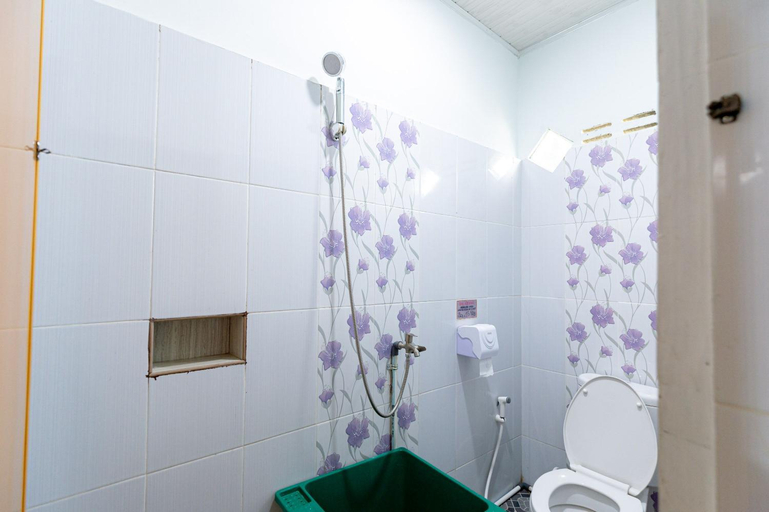 Bathroom 5