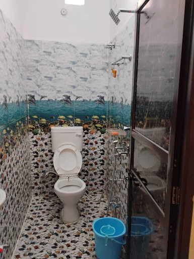 Bathroom 5, TabTrips Bhakti Dham Stay, Varanasi