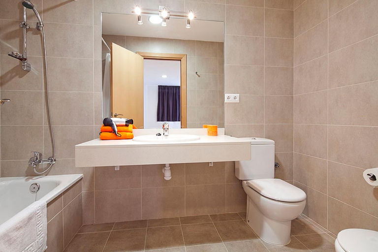Bathroom 4, Charmsuites Paralel, Barcelona