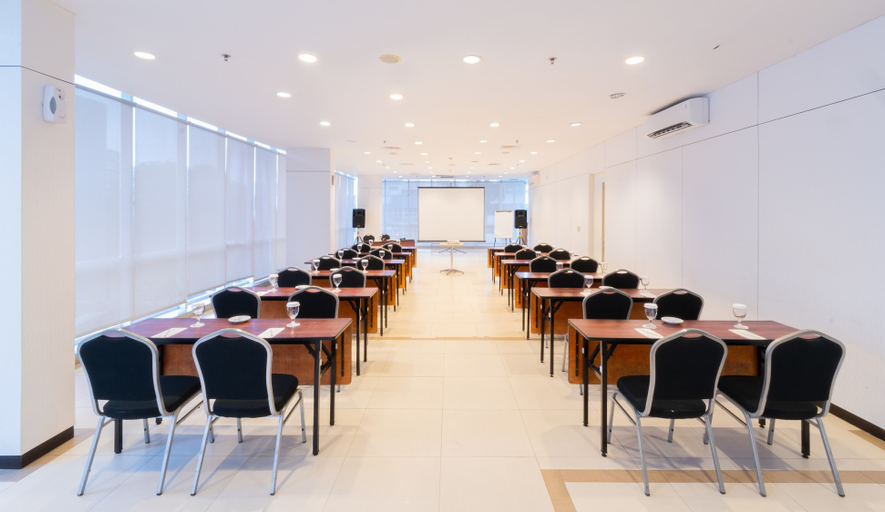 Business Facilities 30