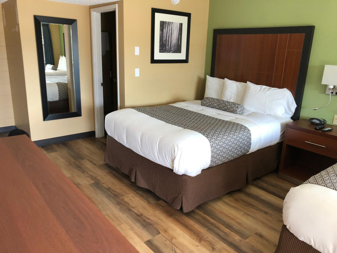 Bedroom 2, Knights Inn Motel, Josephine