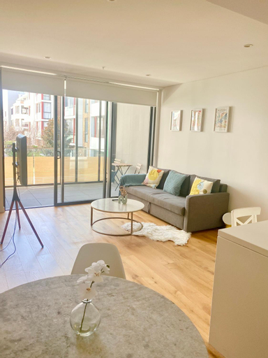 Others 4, One Bedroom with Roof Top Pool, Sydney