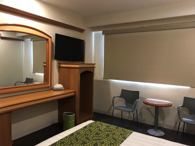 Bedroom 2, Hotel Aeropuerto, Mexico City