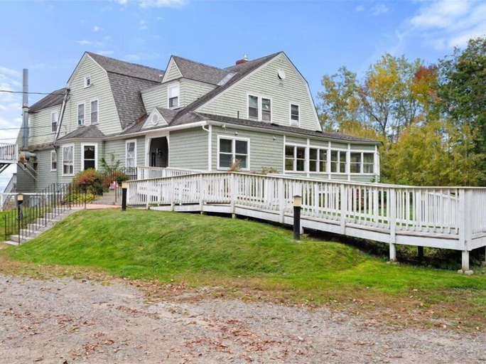 Exterior & Views 2, The Northport Inn & Lodge, Waldo