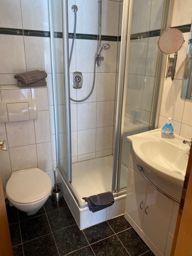 Bathroom 3, Gästehaus Bächle, Ortenaukreis