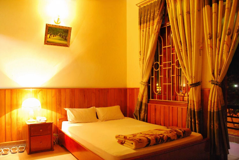 Bedroom 12