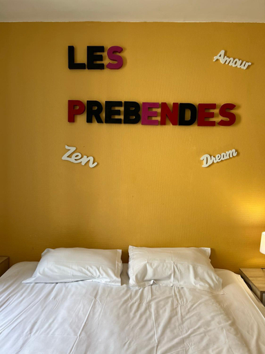 Bed, F2 face au Jardin des prebendes de Tours, Indre-et-Loire