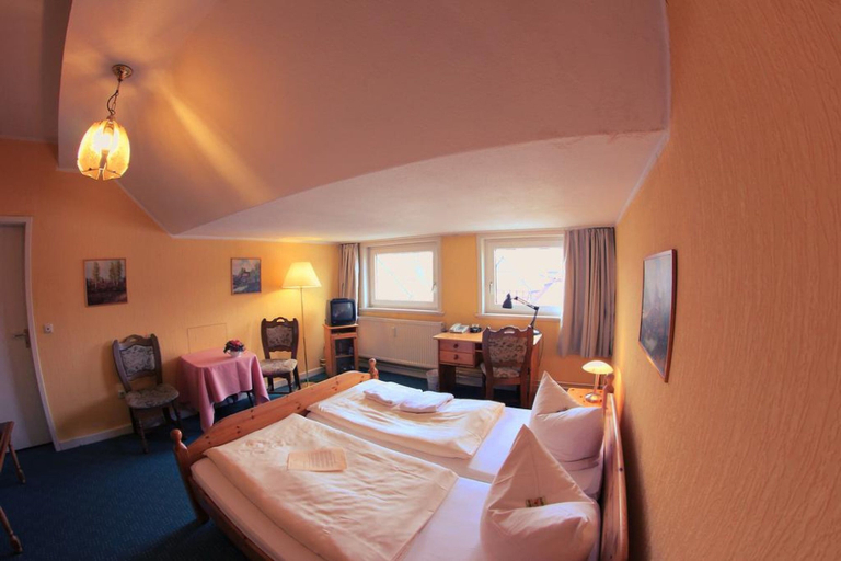 Bedroom 2, Hotel Restaurant Zum Postillion, Heidekreis