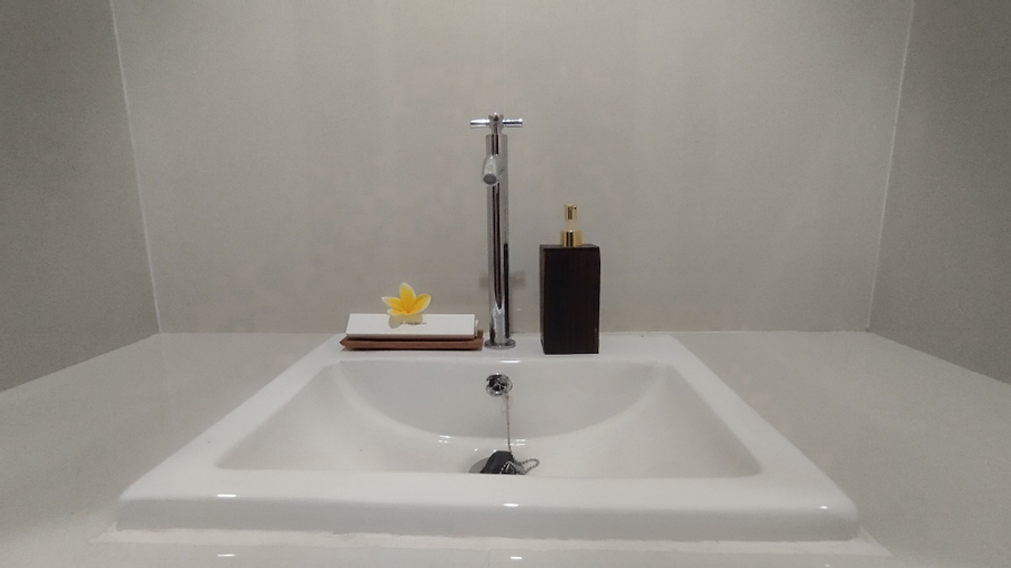 Bathroom 4