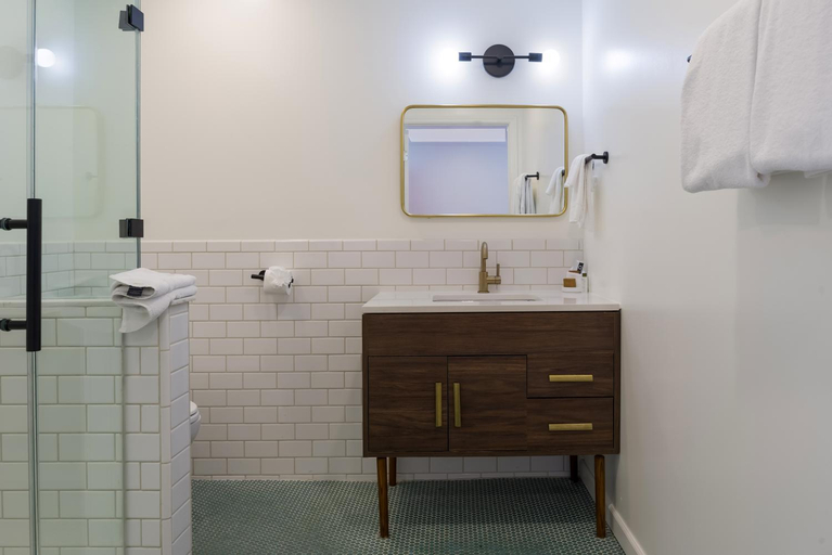 Bathroom 6