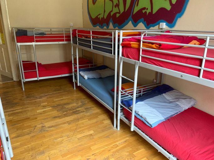 Others 4, Carpe Noctem Hostel, Budapesti