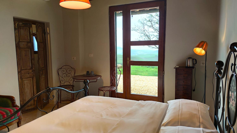 Bedroom 2, Podere Campiano, Pisa