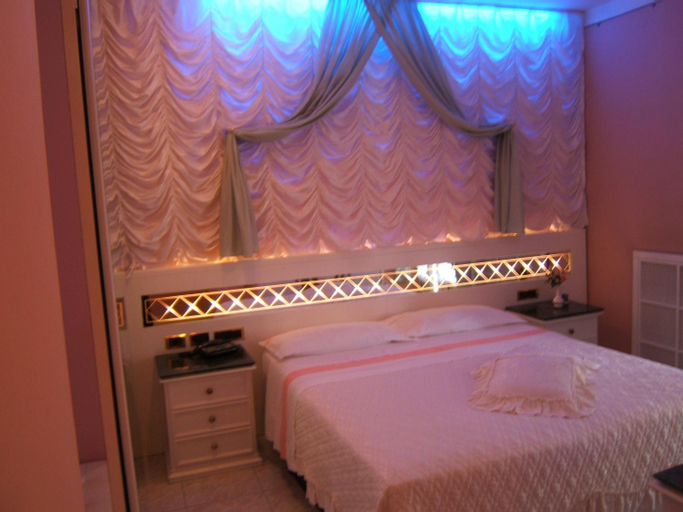 Bedroom 10