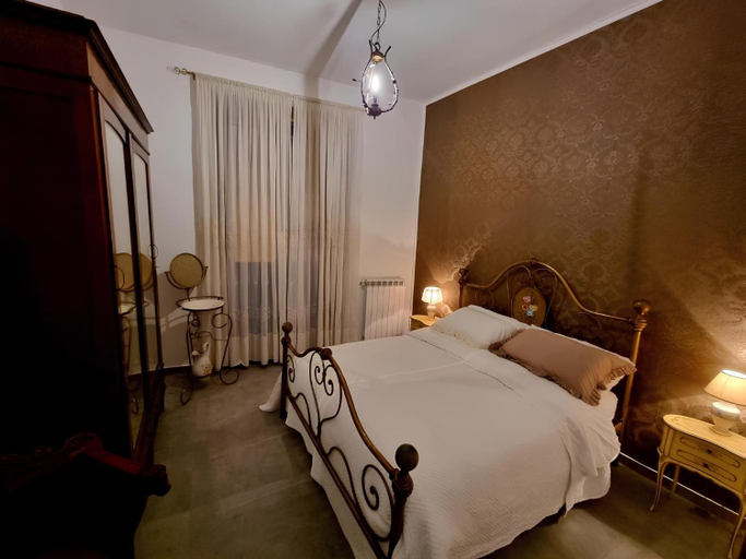 Bedroom 3, Borgo Scorciarini B&B, Caserta