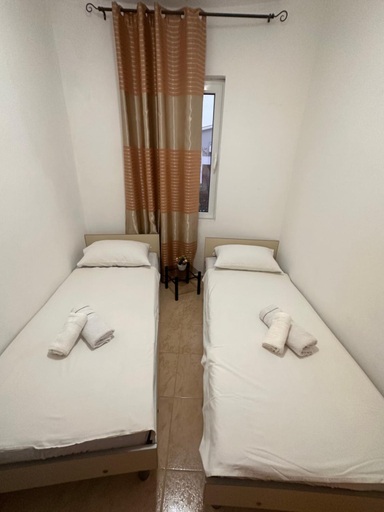 Others 3, Apartments SR