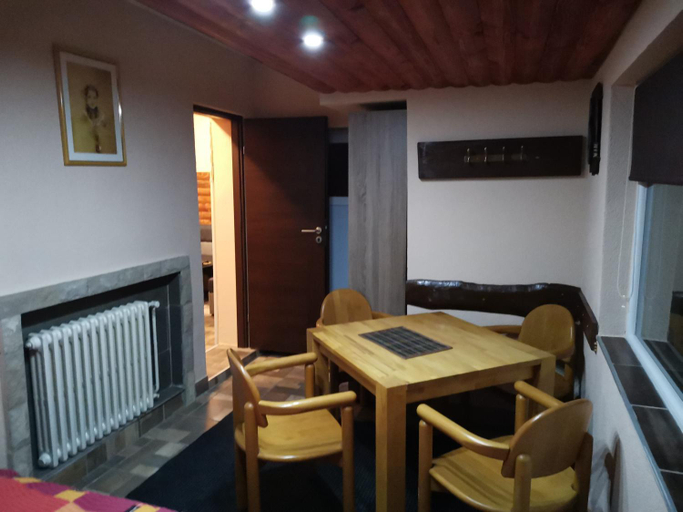 Dining Room 16