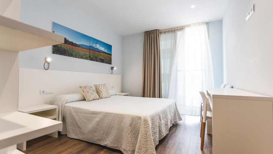 Bedroom, Agusti Hostal, Tarragona