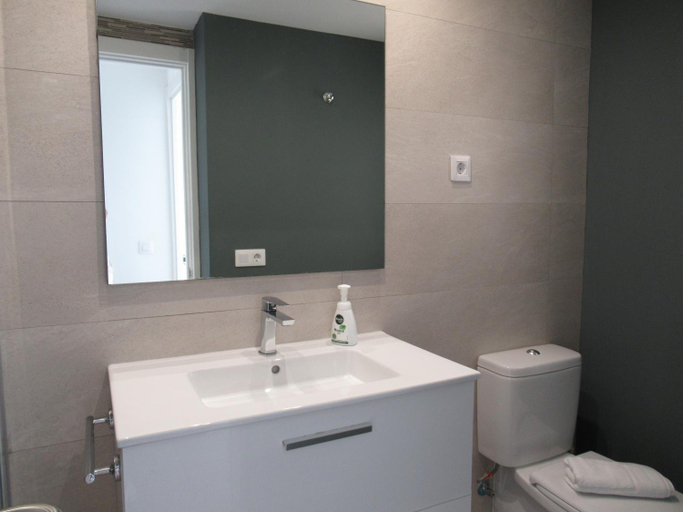 Bathroom 3, La Rosita Sun Apartments, by Comfortable Luxury, Las Palmas