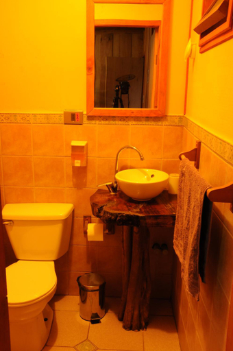 Others 3, Hostal Epu Pewen, Cautín
