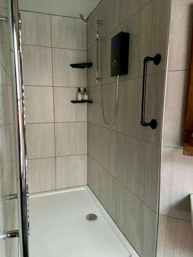 Bathroom 3, Hope and Anchor, Derbyshire