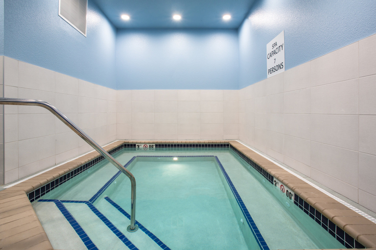 Sport & Beauty 5, Holiday Inn Express & Suites Rapid City - Rushmore South, Pennington