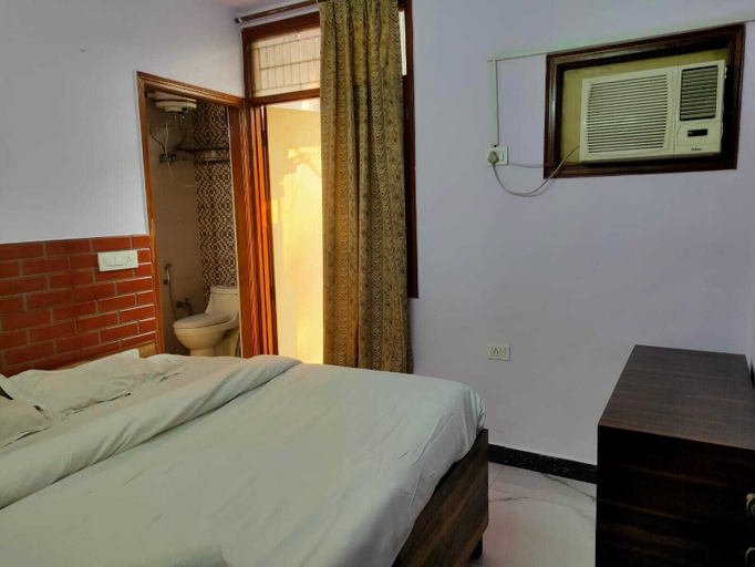 Bedroom 4, COSY Rooms, Delhi