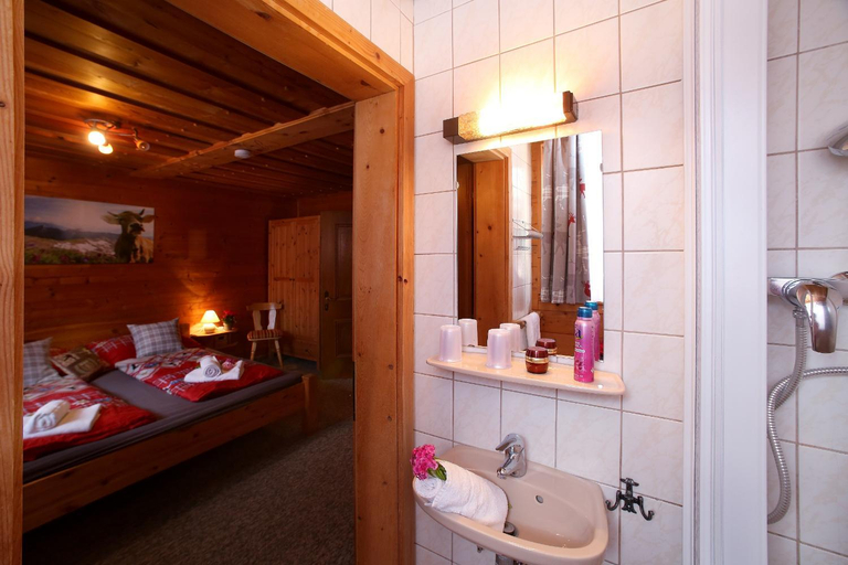 Bathroom 3, Tauernhutte, Zell am See