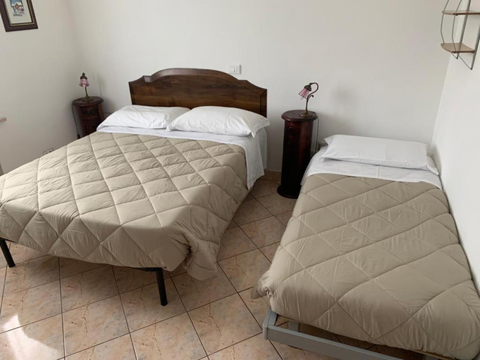 Bedroom 4, Ca' Le Rose, Mantua