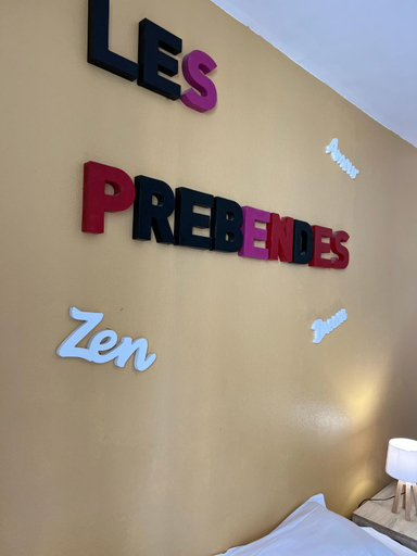 Facilities 3, F2 face au Jardin des prebendes de Tours, Indre-et-Loire