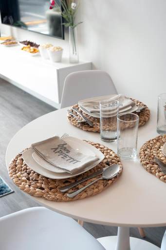 Food & Drinks 5, Luxury Furnished Apartments by Hyatus Downtown at Yale, New Haven