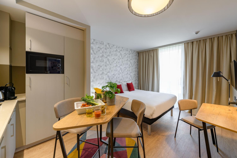 Dining Room 8