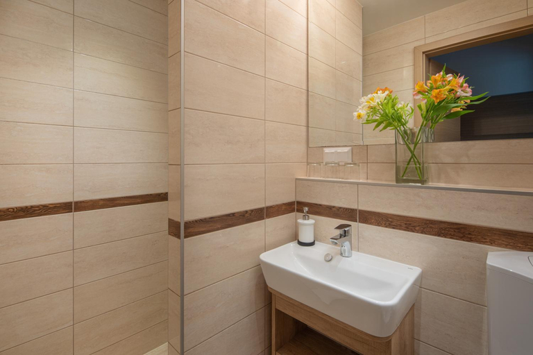 Bathroom 3, Hotel Solero, Siófok