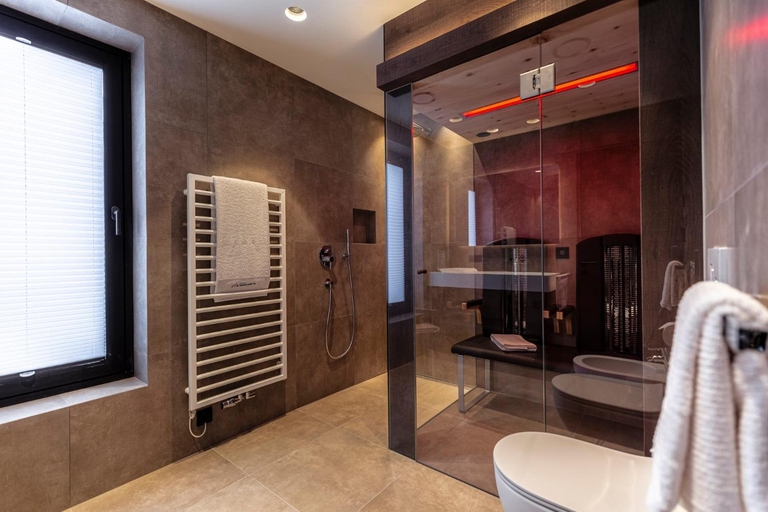 Bathroom 3, Villa Margareth, Bolzano