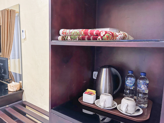 Food & Drinks 4, Kartika Hotel Syariah Pacitan Mitra RedDoorz, Pacitan