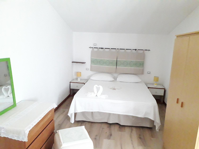 Others 4, B&B I Limoni, Sassari