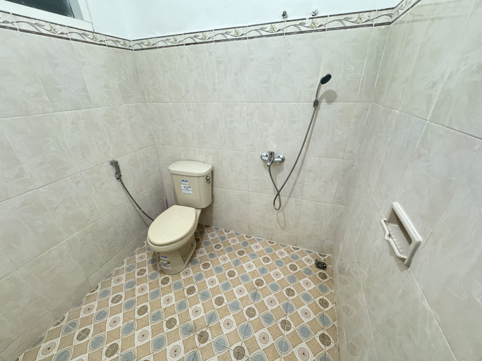 Bathroom 5, Omah Bratajaya Homestay Jogja, Bantul