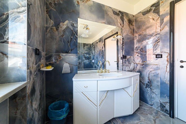 Bathroom 5, VILLA PESCARA, Pescara
