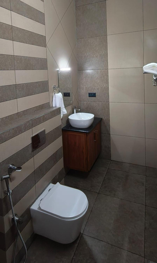 Bathroom 2, JMJ Riverview Homestay, Alappuzha